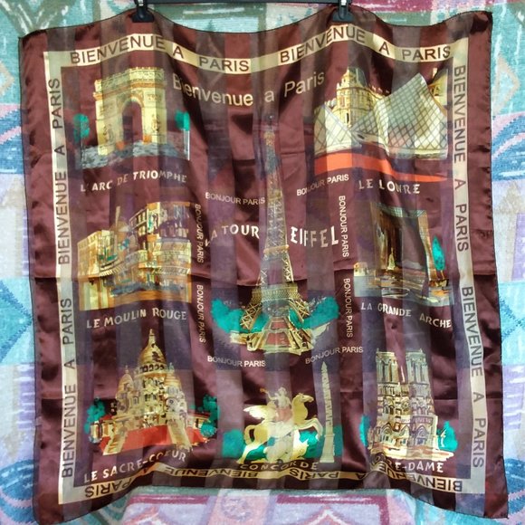 Parisian Landmarks Scarf - Picture 3 of 12